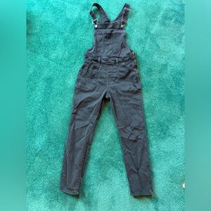 ⭐️Gap Black Denim Overalls sz S
